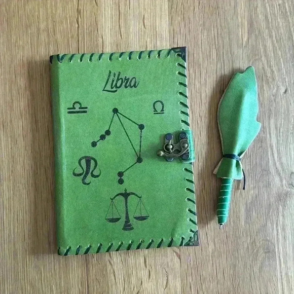 Handmade Green Leather Libra Sketchbook w/ Leather wrapped Pen - Picture 1 of 5